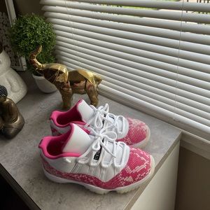 Jordan 11 Pink Snakeskin 